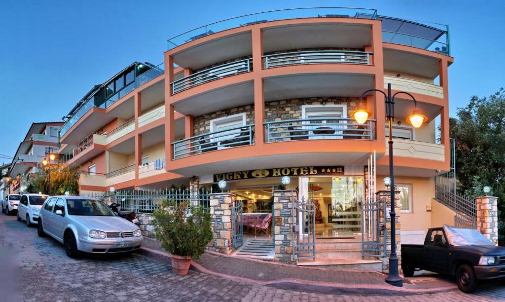 פלומרי Hotel Vicky II מראה חיצוני תמונה