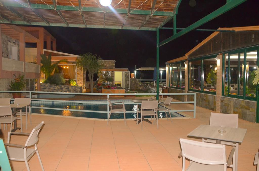 פלומרי Hotel Vicky II מראה חיצוני תמונה